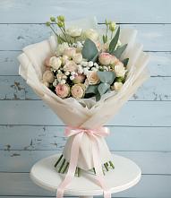 Букет цветов из:  Розы и Лизиантусы #REPLACE_PRED# Незамаевской