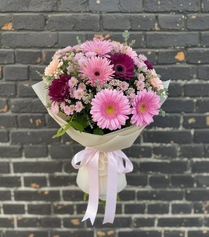 Букет цветов из: Герберы и Хризантемы в Незамаевской