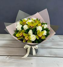 Букет цветов из:  Орхидеи и Розы в Незамаевской