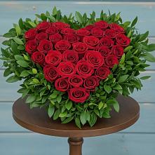 Цветочная композиция из Розы в виде сердца в Незамаевской