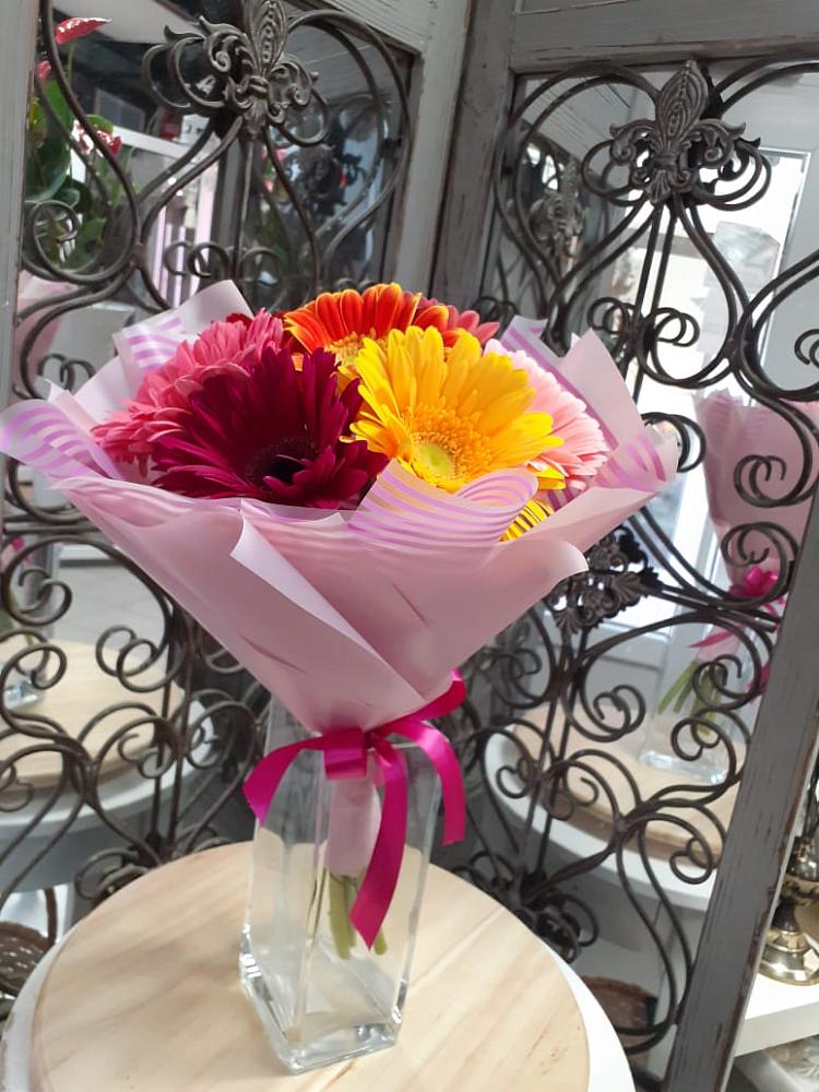 Букет цветов из: Герберы в Незамаевской