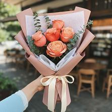 Букет цветов из:  Розы в Незамаевской
