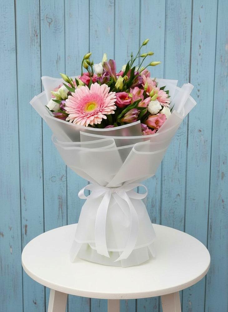 Букет цветов из: Герберы, Альстромерии и Лизиантусы в Незамаевской