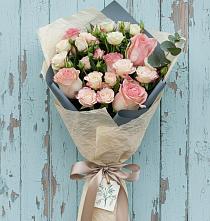 Букет цветов из:  Розы в Незамаевской