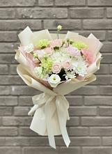 Букет цветов из:  Гвоздики, Розы, Лизиантусы и Хризантемы в Незамаевской