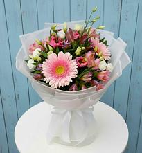 Букет цветов из:  Герберы, Альстромерии и Лизиантусы в Незамаевской