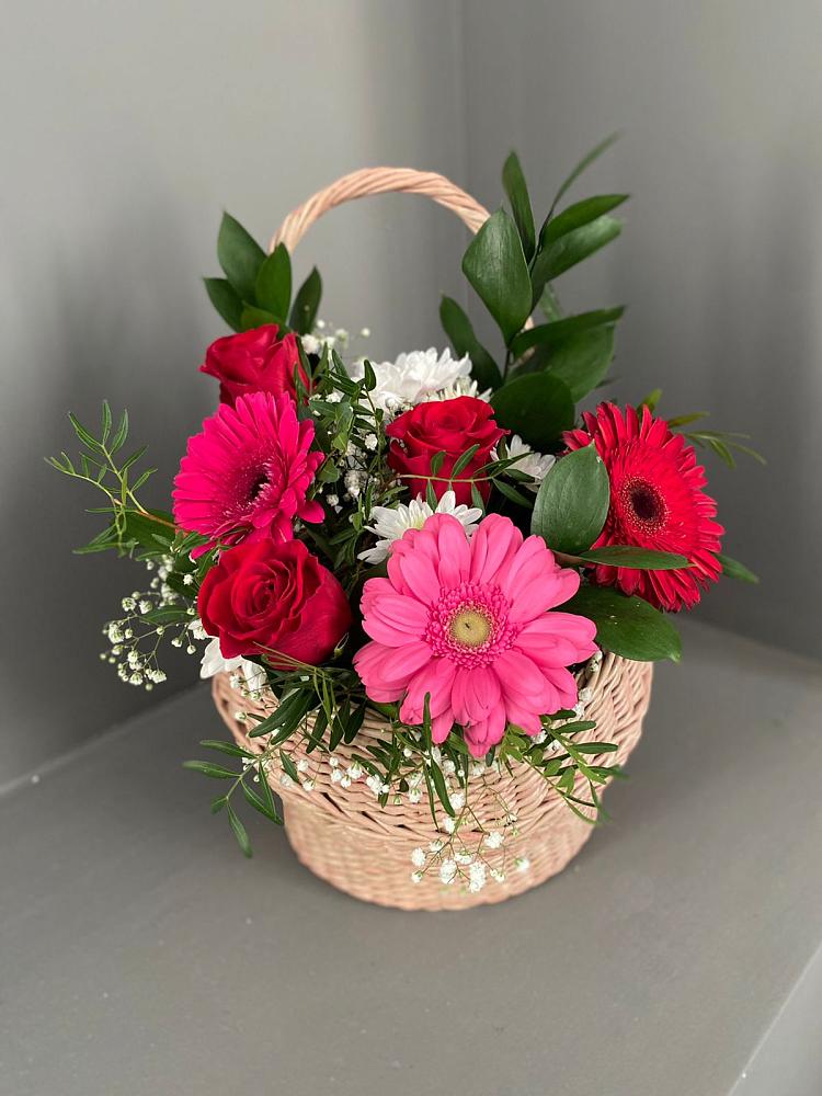 Цветочная композиция из Розы, Хризантемы и Герберы в корзине в Незамаевской