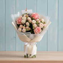 Букет цветов из:  Розы в Незамаевской