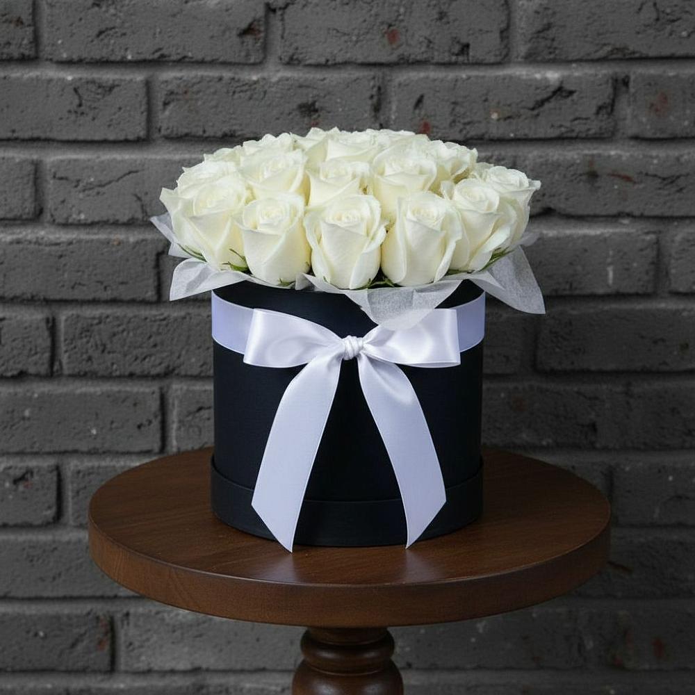 Цветочная композиция из Розы в шляпной коробке в Незамаевской