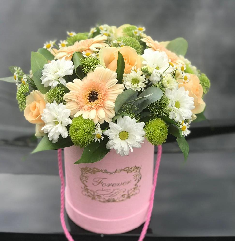 Цветочная композиция из Розы, Герберы и Хризантемы в шляпной коробке в Незамаевской